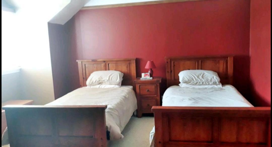 100 Year Old English Character House Timaru Room photo